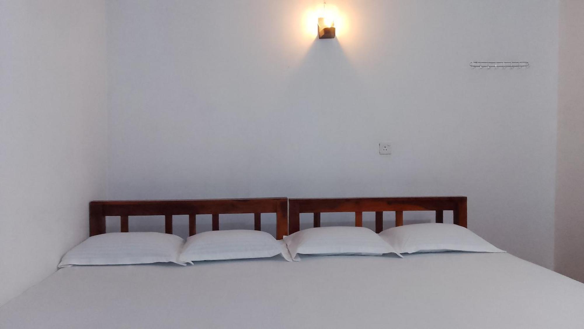 Anuhas Family Resort & Water House Anuradhapura Bagian luar foto